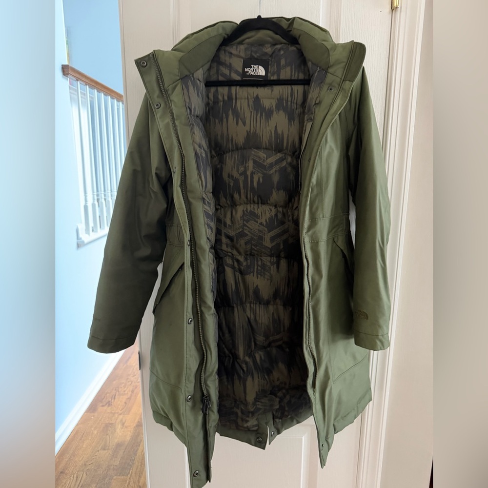 The North Face Women's Olive Green Hooded Puffer Coat